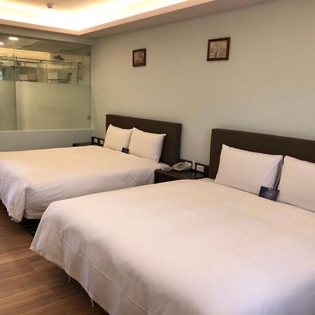 Menippe Hotel Kaohsiung Luaran gambar