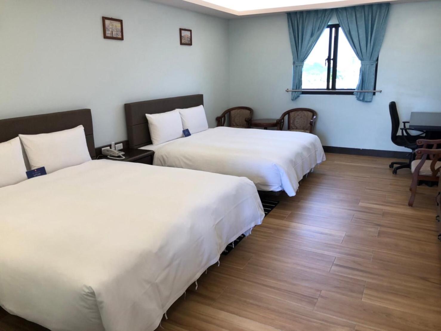 Menippe Hotel Kaohsiung Luaran gambar