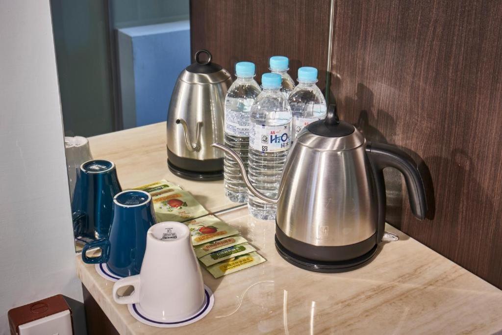 Menippe Hotel Kaohsiung Luaran gambar
