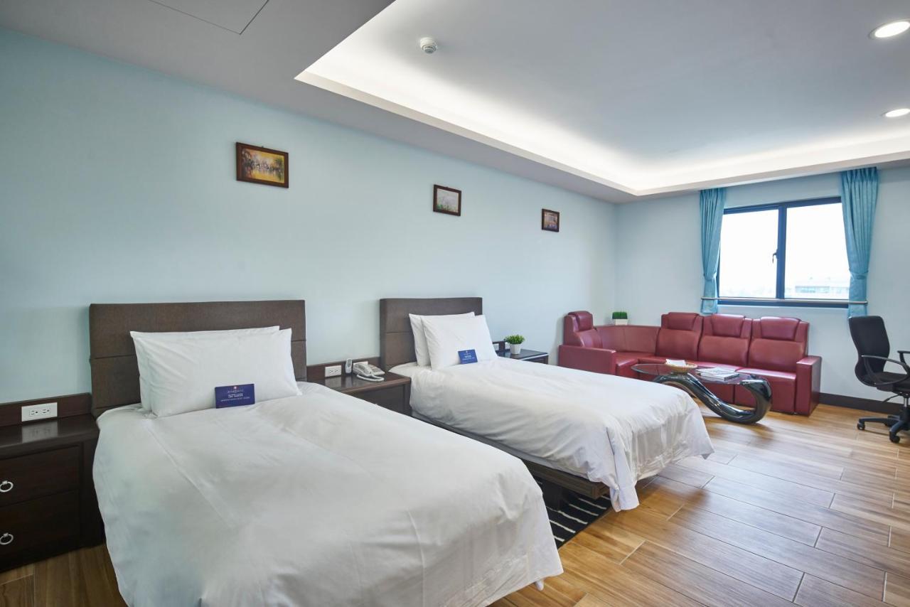Menippe Hotel Kaohsiung Luaran gambar